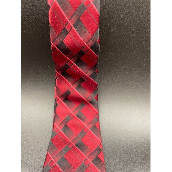 GianFranco Ruffini Italy  Red Black Diamond Pattern Men's Tie  Length 57.50 In. - Picture 4 of 11